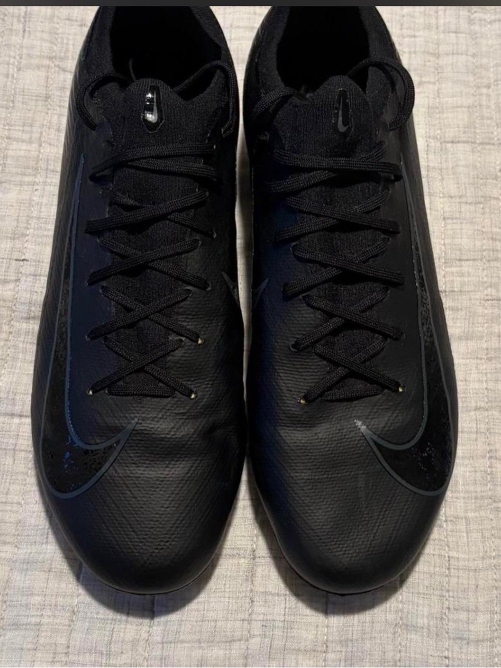 Nike Mercurial Zoom Vapor 16 Pro FG
Soccer Cleats